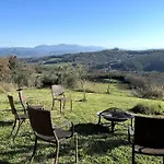 Italian Hillside Retreat Just One Hour From Rome דירה
