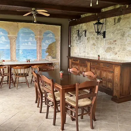 Italian Hillside Retreat Just One Hour From Rome Apartment *